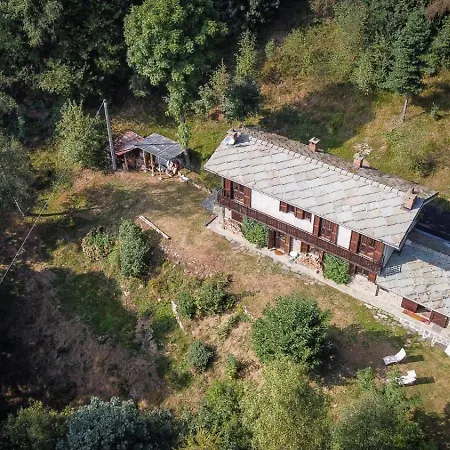 Semesterbostad Casa Genesa Torre Pellice